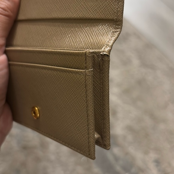 PRADA Cammeo Saffiano Fiocco Leather Bow Card Holder  *Pre-Loved* - Picture 13 of 16